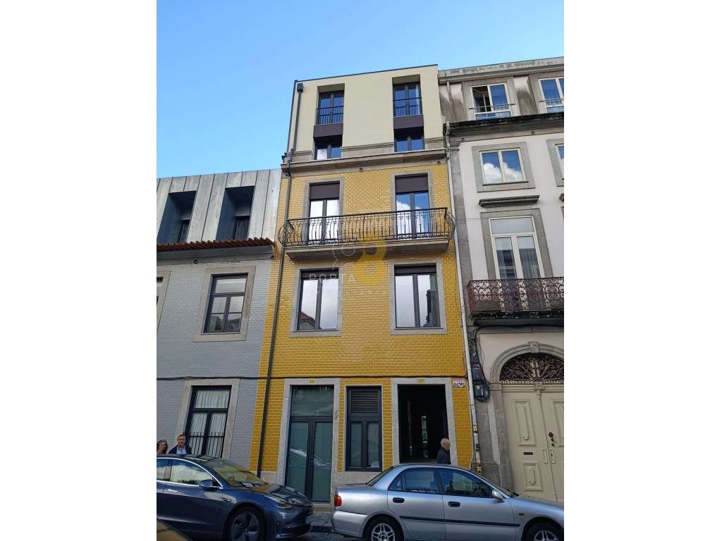 T0 Restaurado e mobilado no Coração do Porto - Grande imagem: 2/21