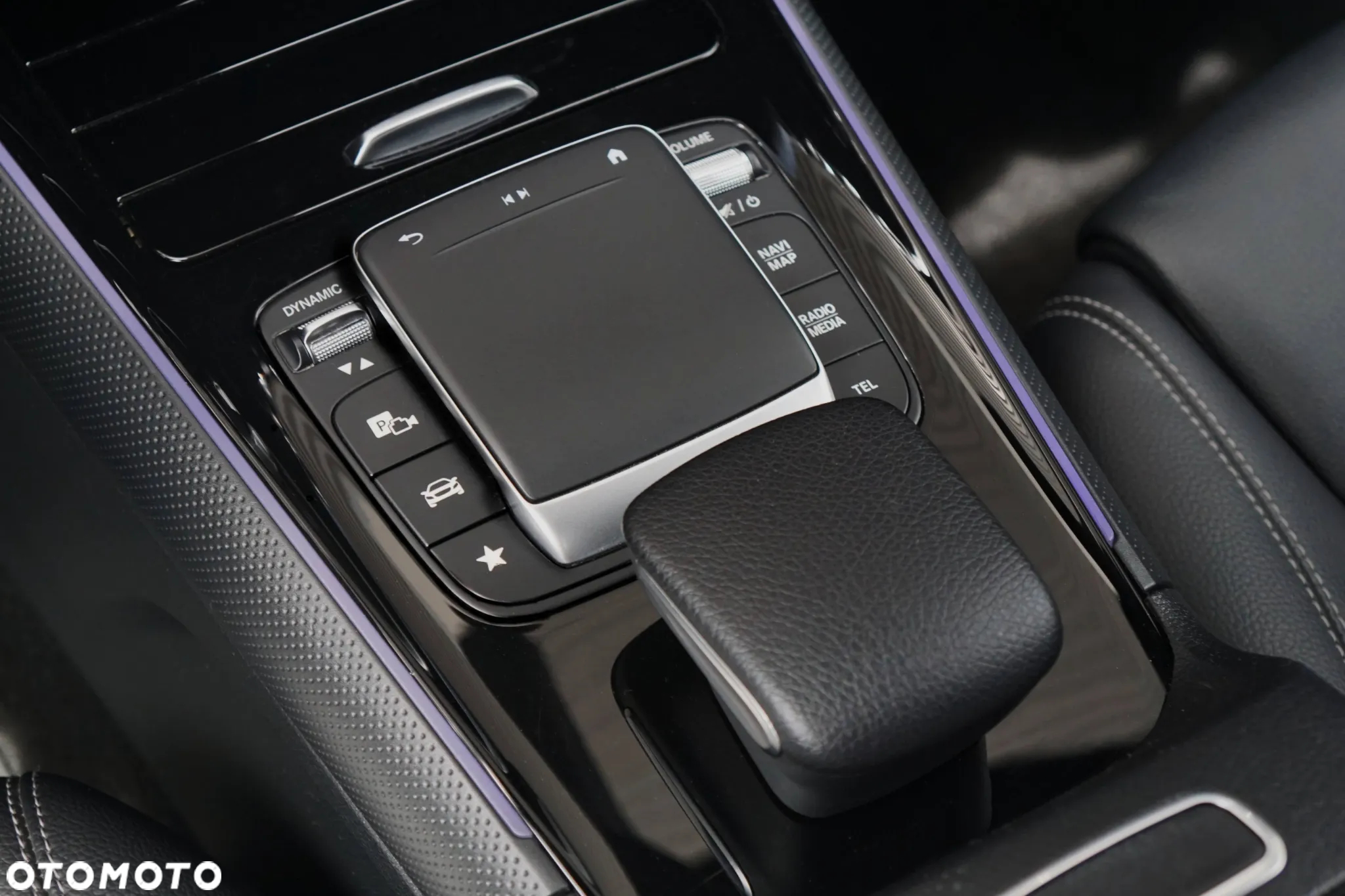 Mercedes-Benz GLB 200 7G-DCT - 19