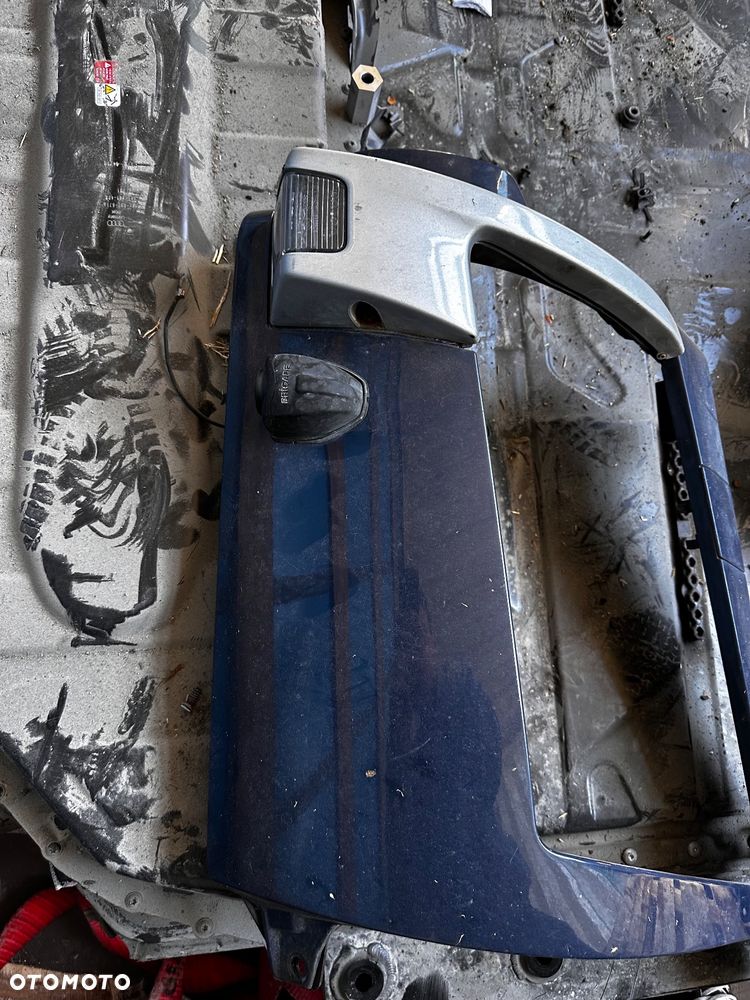 VOLVO FM4 FM OKULAR LAMPY REFLEKTORA PRAWY. - 2