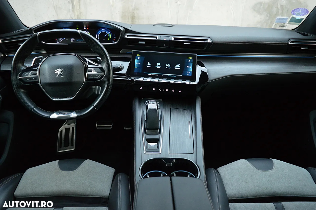 Peugeot 508 Plug-In Hybrid 360 e-EAT8 SPORT ENGINEERED - 31
