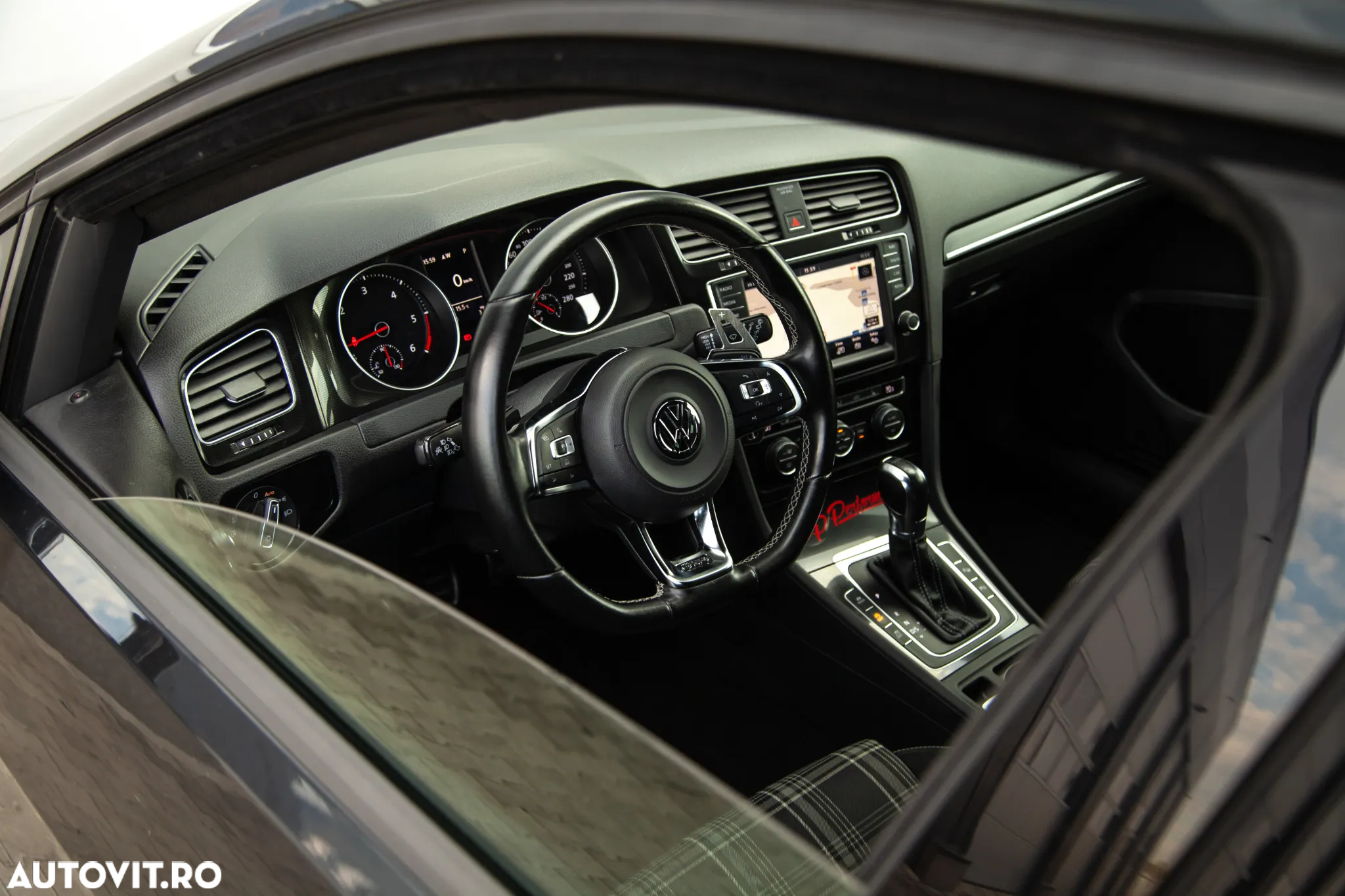 Volkswagen Golf - 13