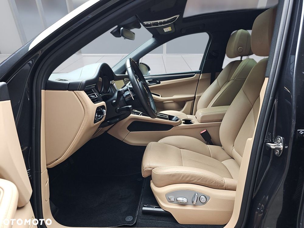 Porsche Macan T - 7