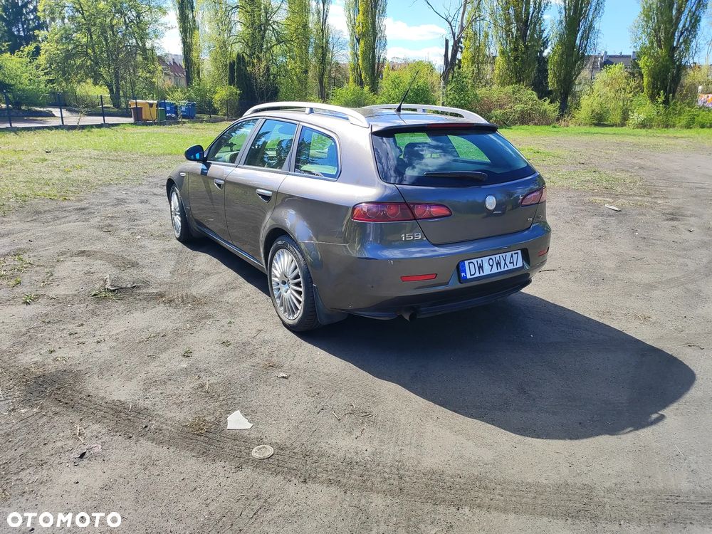 Alfa Romeo 159 1.9 JTDM 8V DPF - 5