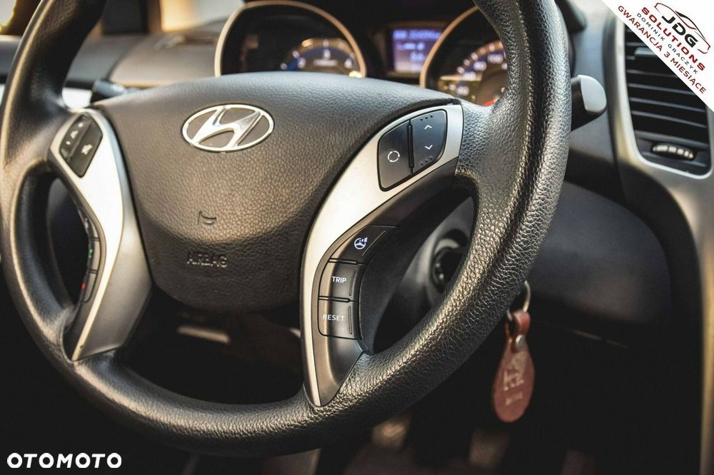 Hyundai i30 1.6 D Style - 23