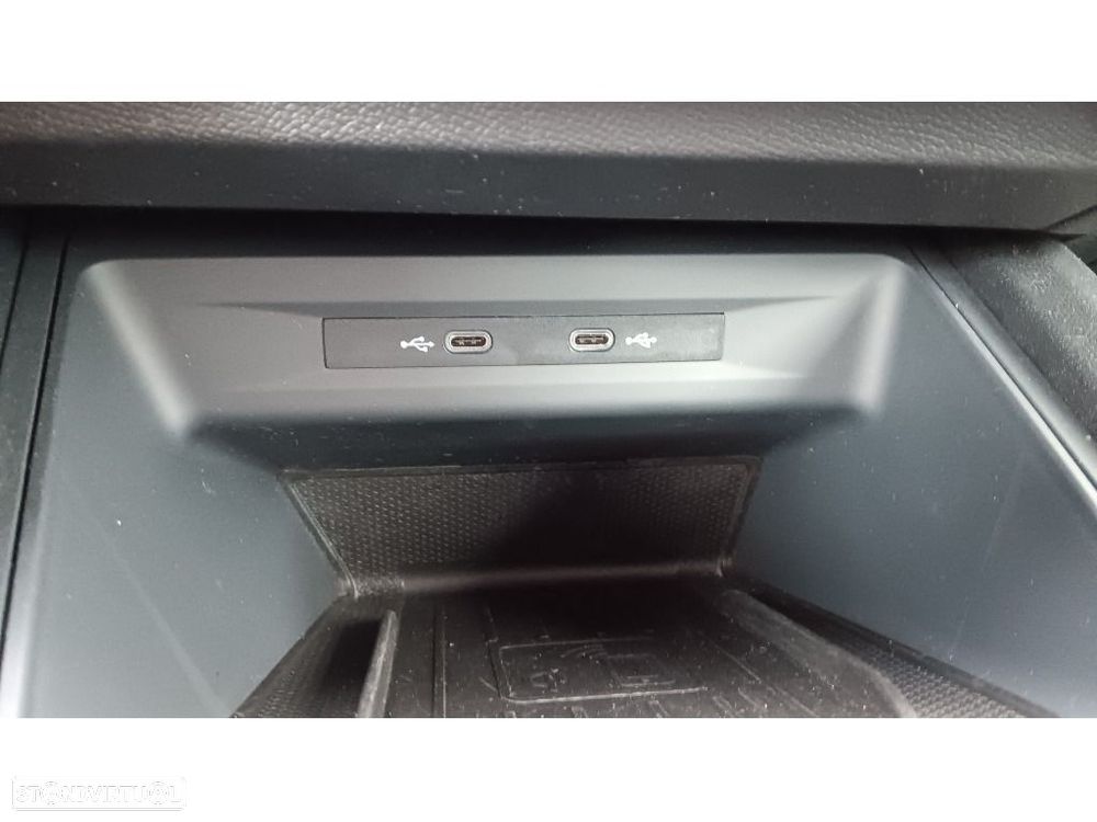 Cupra Formentor 1.4 e-Hybrid DSG VZ - 29