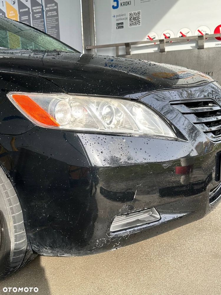Toyota Camry - 3