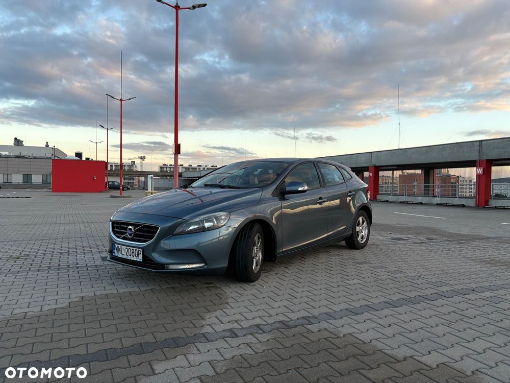 Volvo V40 2012 photo 3