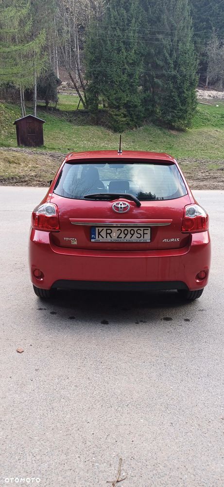 Toyota Auris 1.33 VVT-i - 4