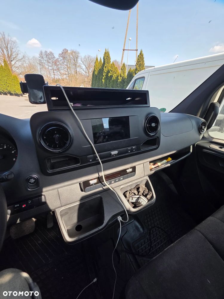 Mercedes-Benz Sprinter 519 - 28