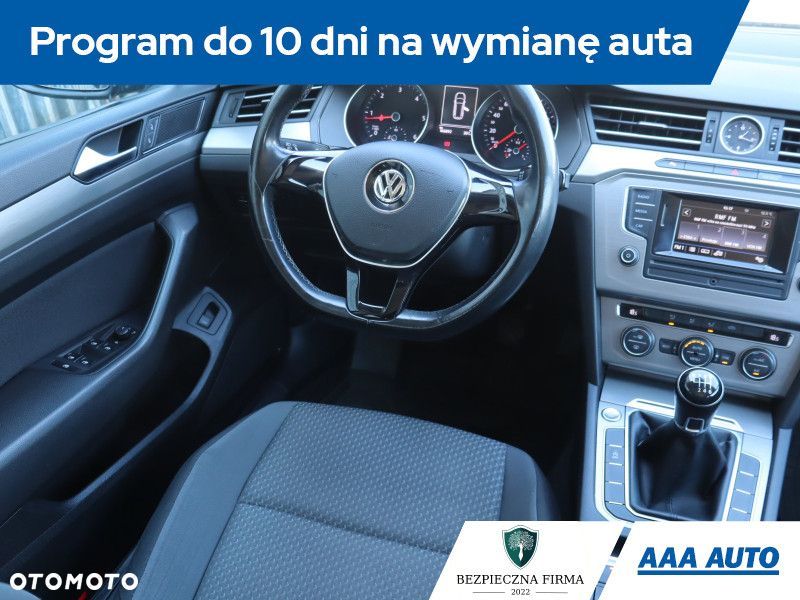Volkswagen Passat Variant - 9