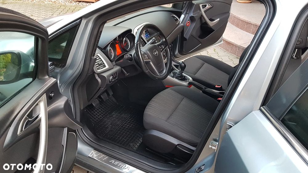 Opel Astra 1.4 T Cosmo - 34