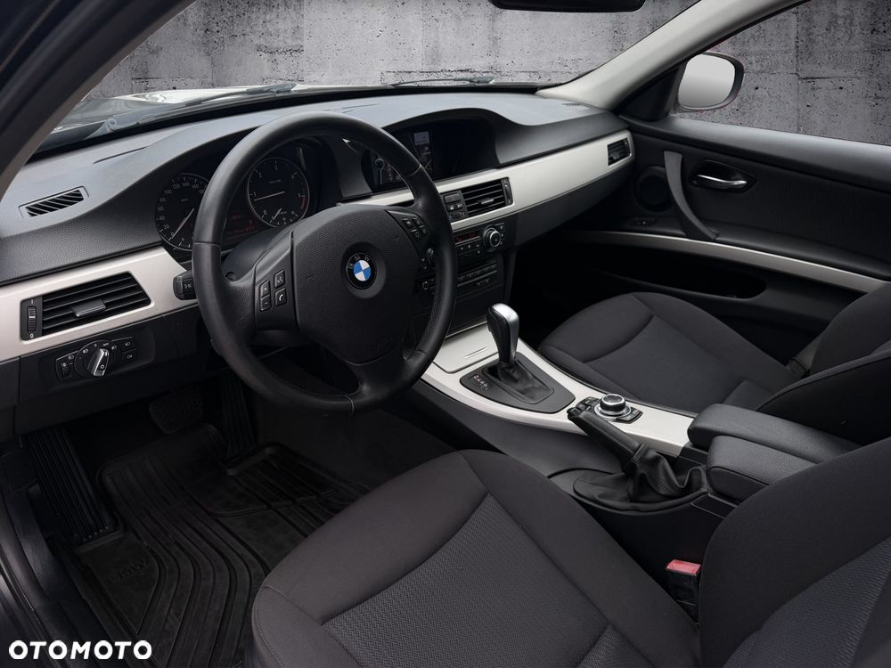 BMW Seria 3 318d DPF Edition Lifestyle - 8
