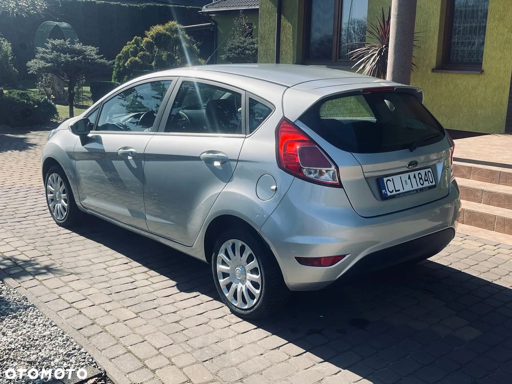 Ford Fiesta - 2