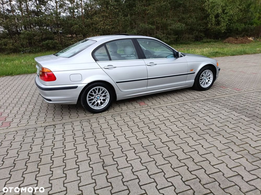 BMW Seria 3 - 24