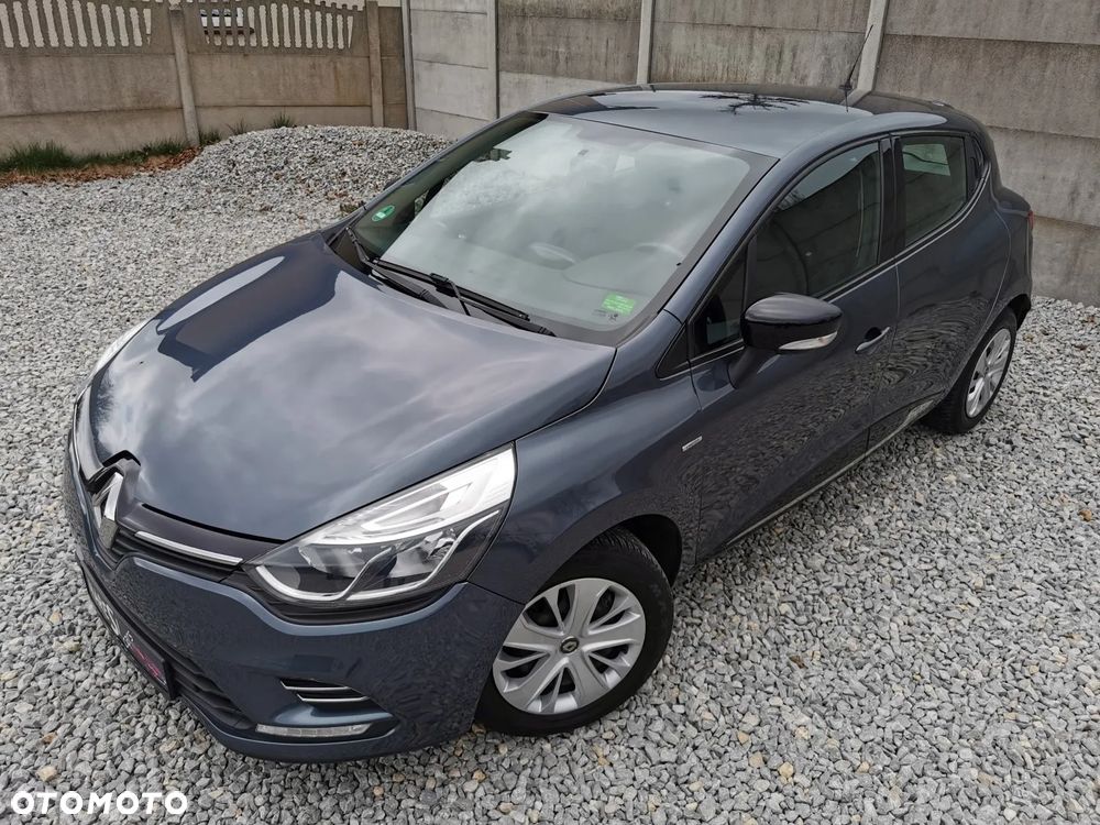 Renault Clio - 26
