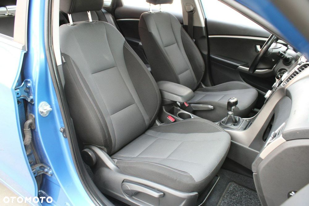 Hyundai i30 1.4 YES - 9