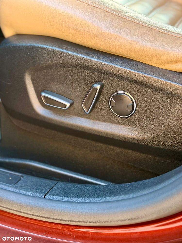 Ford Edge - 8