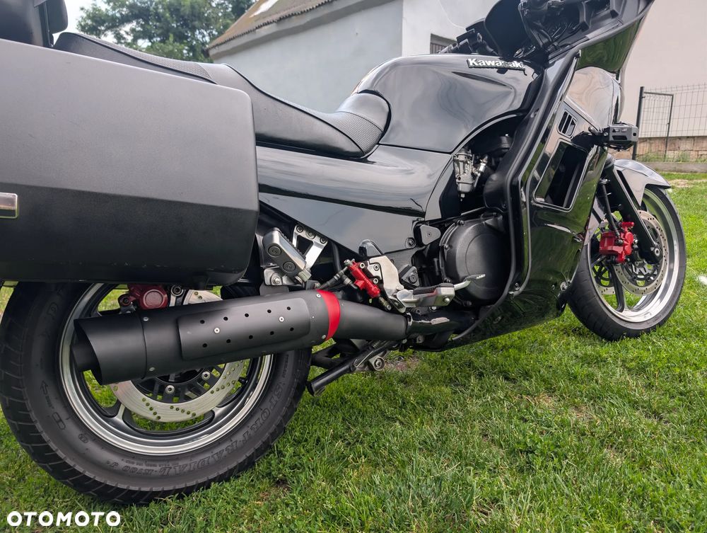 Kawasaki GTR - 6