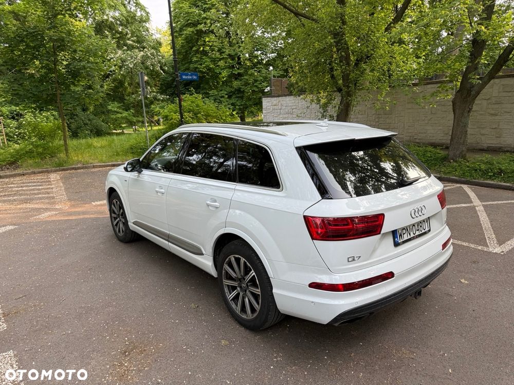 Audi Q7 - 3