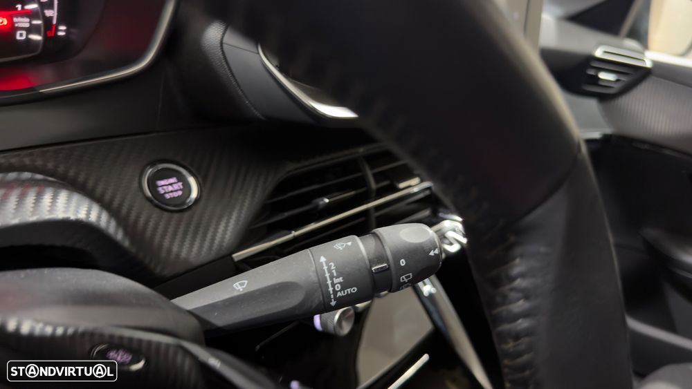 Peugeot 208 PureTech 100 Allure - 23