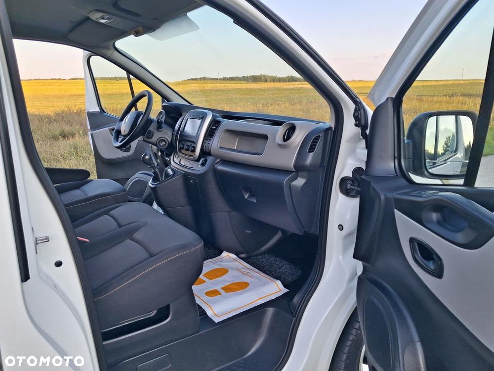 Renault Trafic - 24