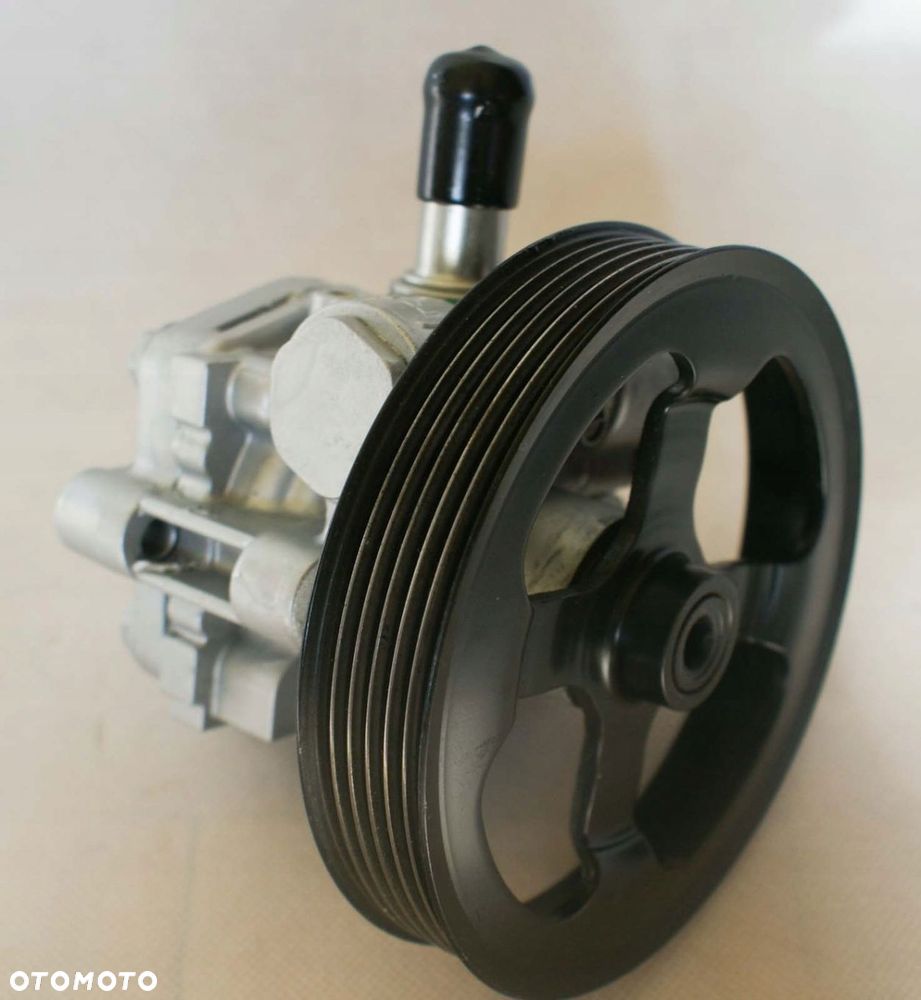 POMPA WSPOMAGANIA DODGE CALIBER 5105048AC KYB - 5
