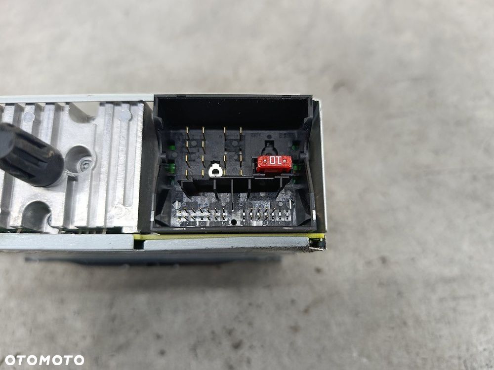 RADIO FABRYCZNE RENAULT SCENIC III 281155040R  7649167391 BOSCH - 7