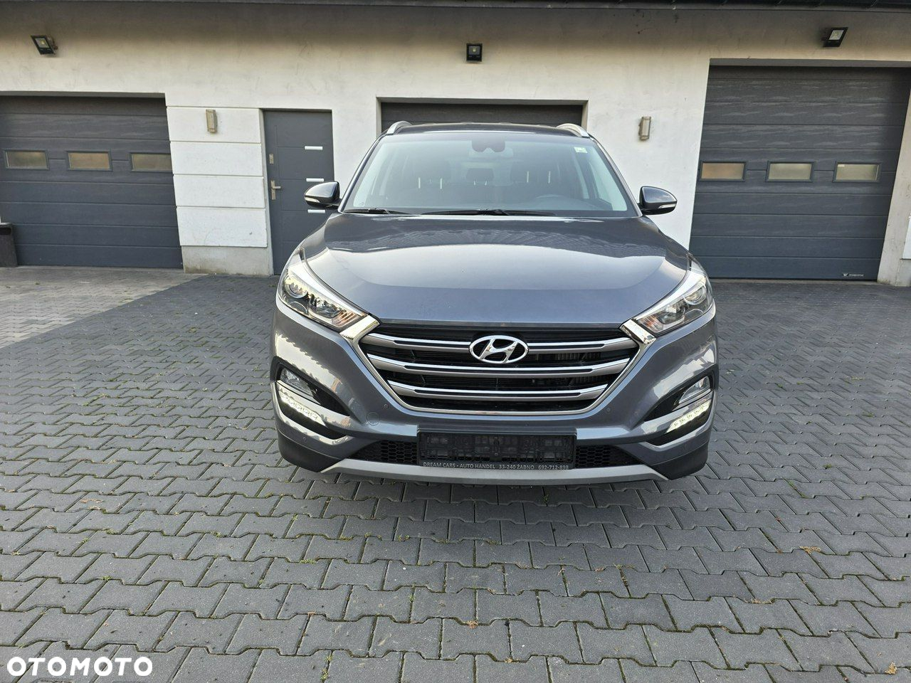Hyundai Tucson - 2