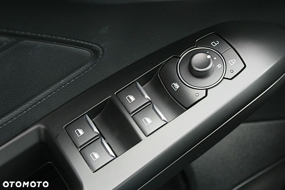 Ford Focus 1.0 EcoBoost Connected - 25