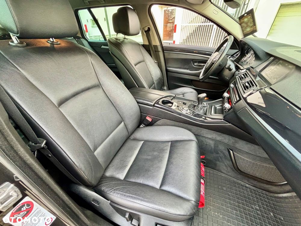 BMW Seria 5 520d Luxury Line - 6