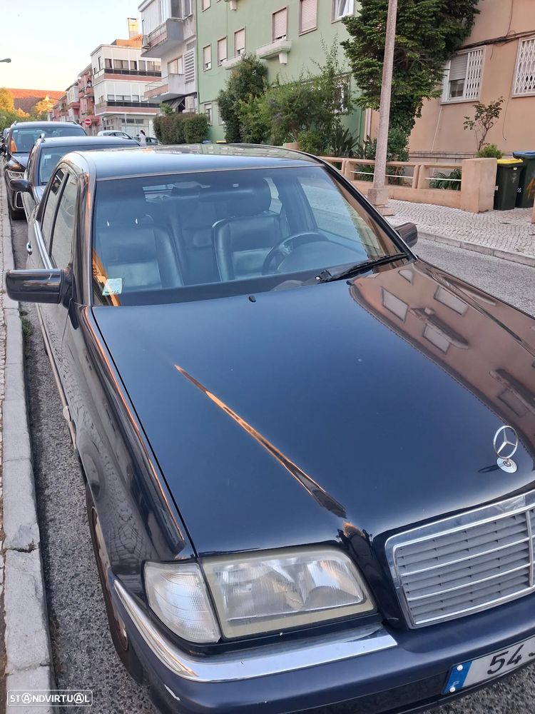 Mercedes-Benz C 200 D Elegance - 2