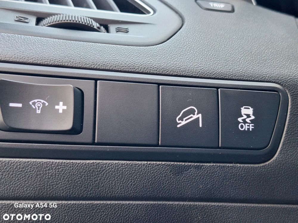 Hyundai ix35 1.7 CRDi Comfort 2WD - 17