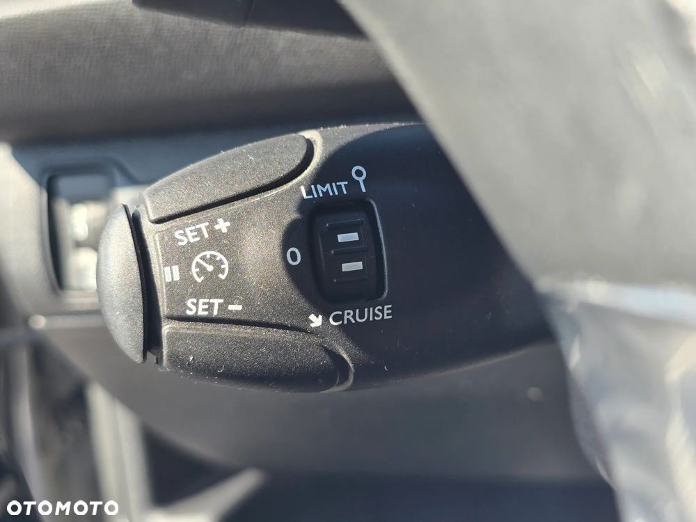 Peugeot 308 1.6 BlueHDi Access S&S - 19