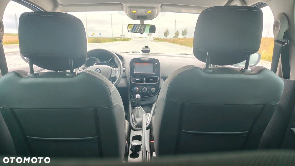 Renault Clio - 10