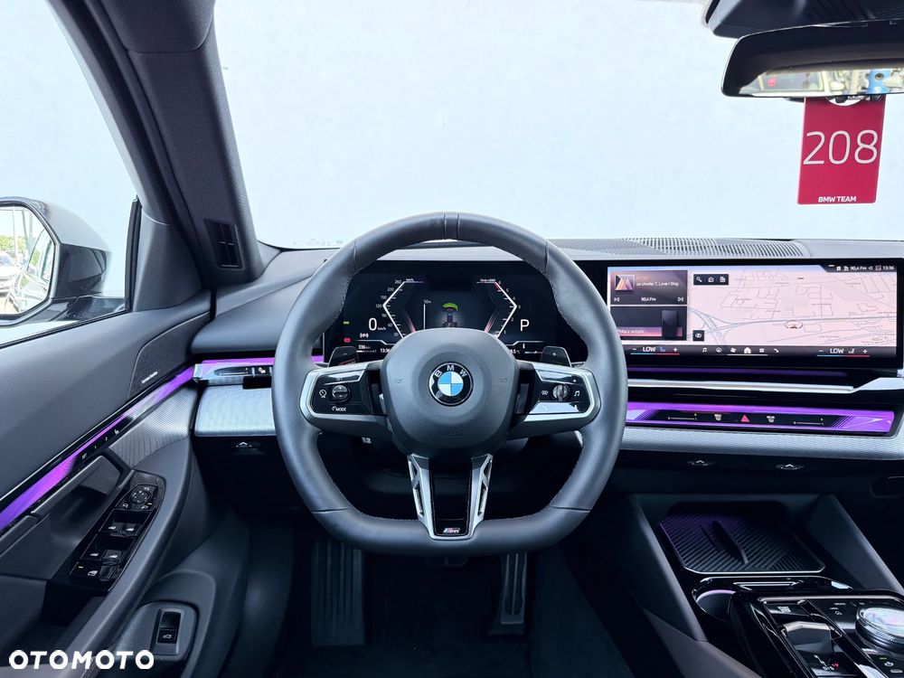 BMW Seria 5 540d xDrive - 33