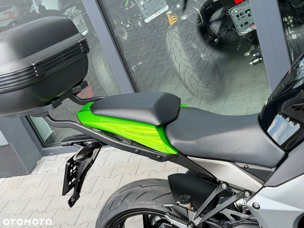 Kawasaki Ninja 1000 SX - 13
