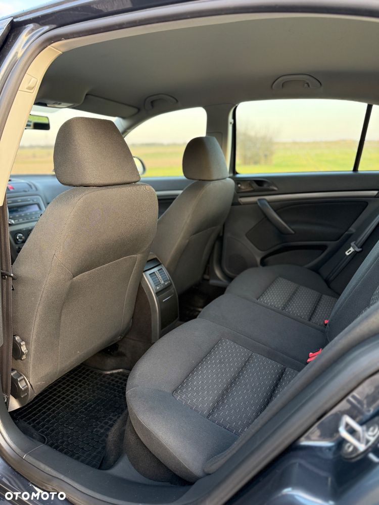 Skoda Octavia 1.6 - 19