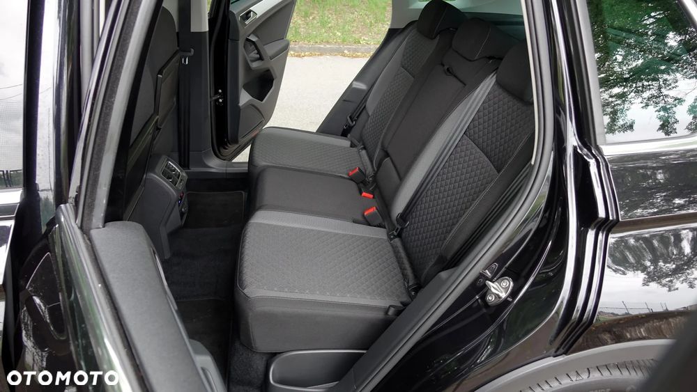 Volkswagen Tiguan - 8