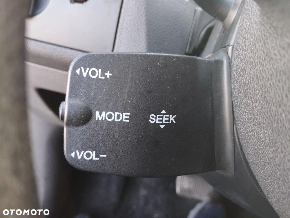 Ford Focus 1.6 16V Fun X - 11