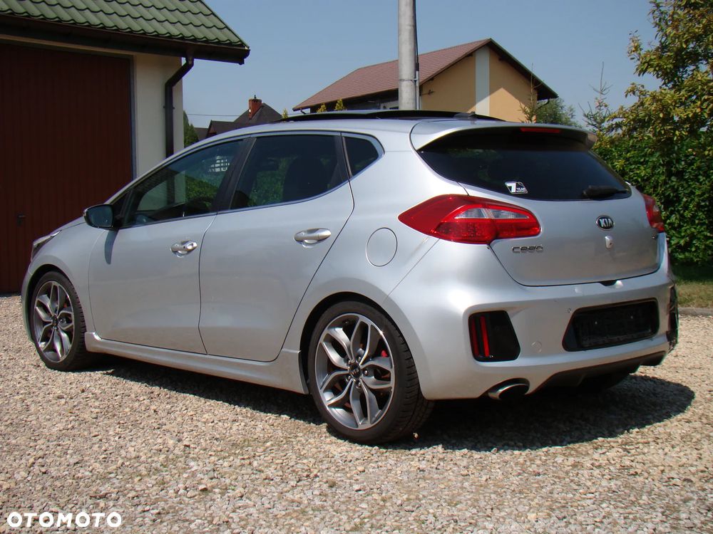 Kia Ceed 1.6 T-GDI GT - 9