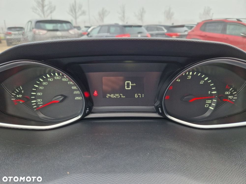 Peugeot 308 e-HDi FAP 115 Stop&Start Style - 11