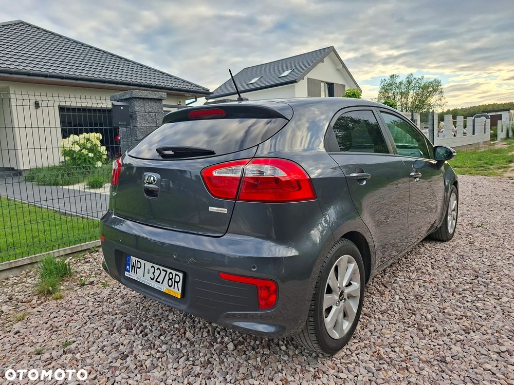 Kia Rio 1.2 Dream Team Edition - 3