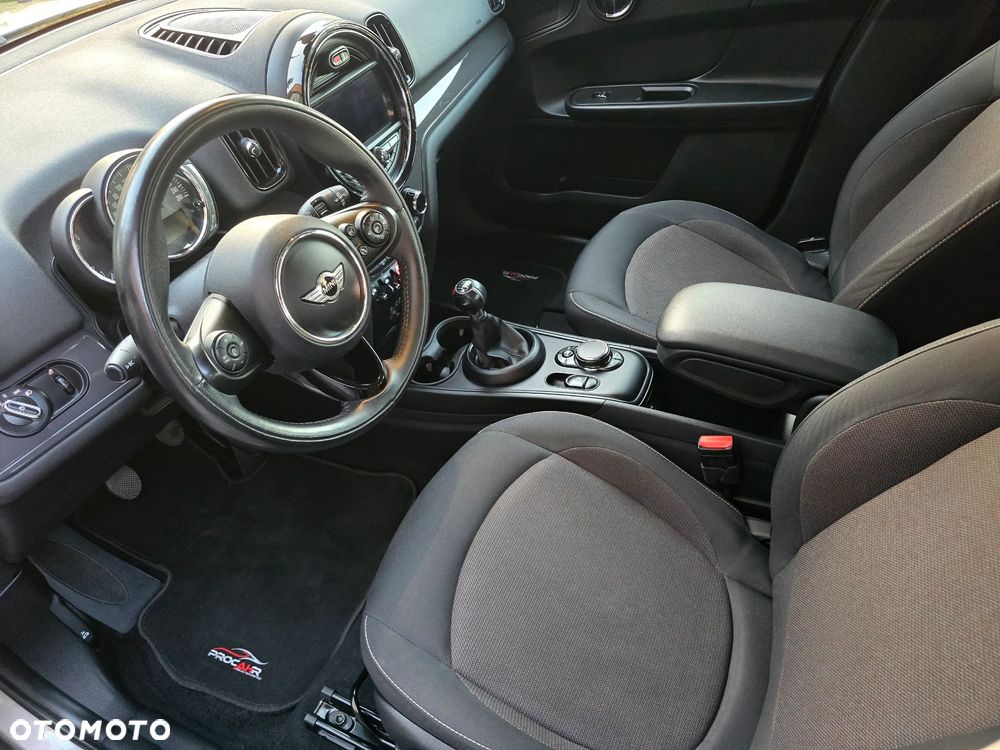MINI Countryman Cooper Estate Edition - 12