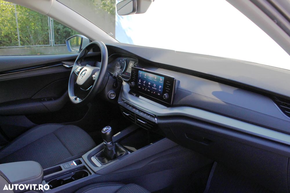 Skoda Octavia 1.5 TSI Ambition - 11