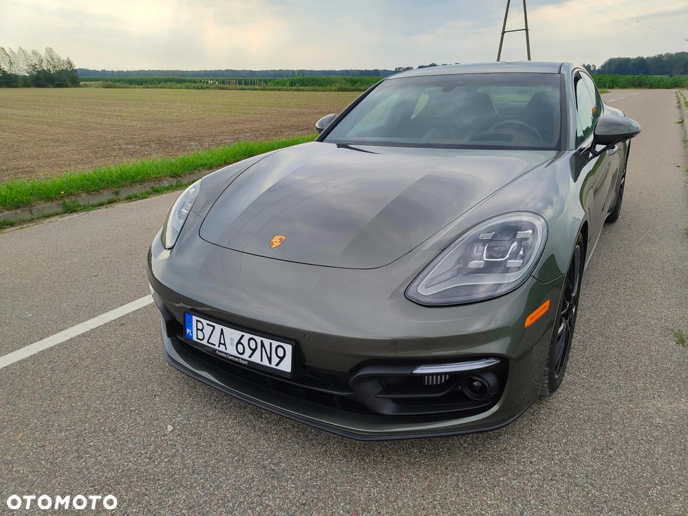 Porsche Panamera 4 Platinum Edition - 8