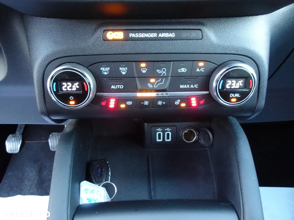 Ford Kuga 1.5 EcoBoost FWD ST-Line - 35