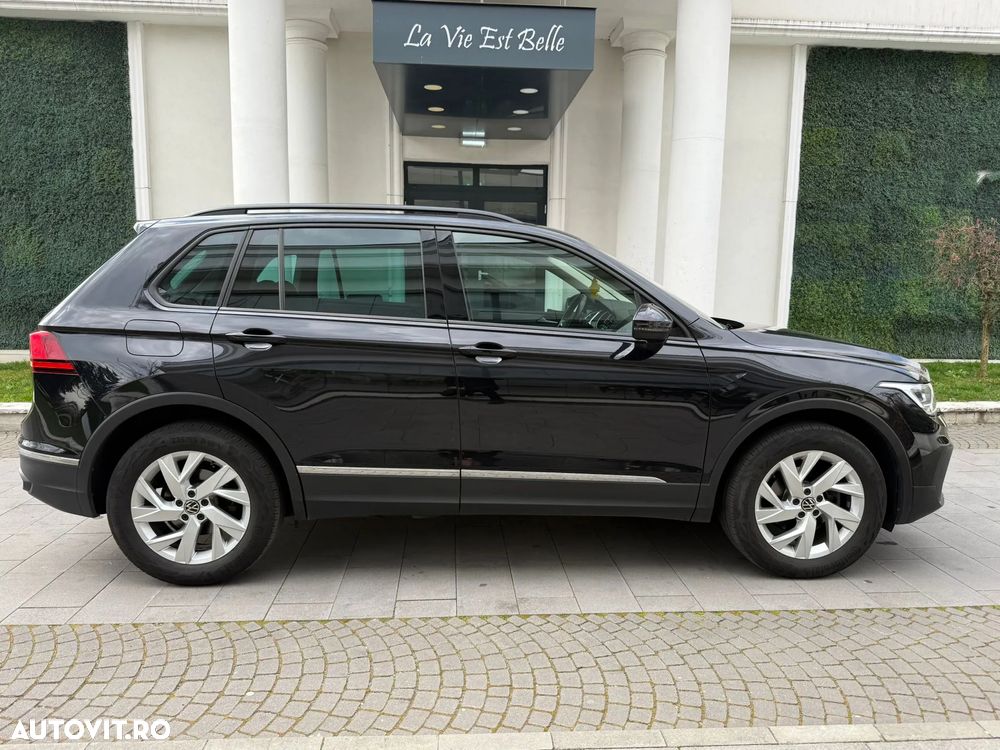 Volkswagen Tiguan 2.0 TDI SCR 4MOTION DSG Elegance - 34