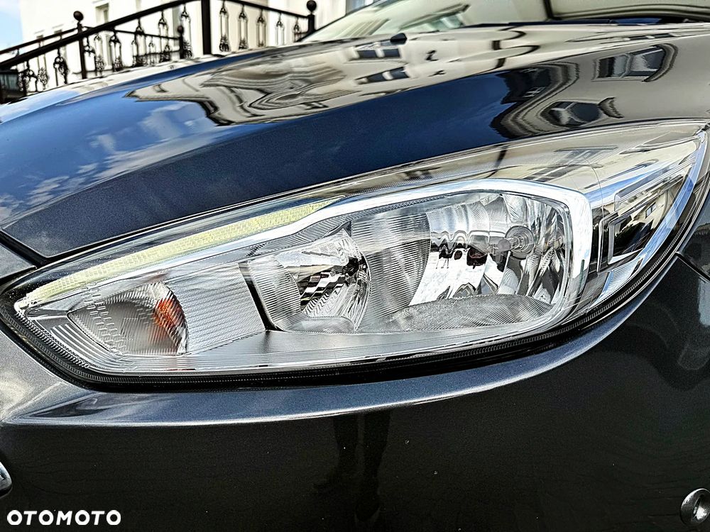 Ford Focus 1.6 TDCi DPF Start-Stopp-System Titanium - 9