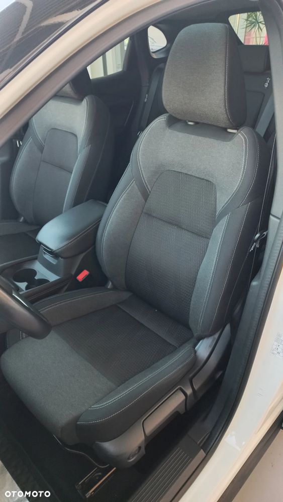 Nissan Qashqai 1.3 DIG-T N-Connecta EU6d - 18