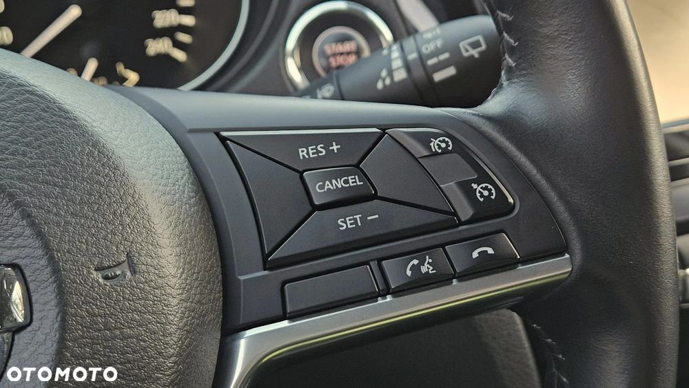 Nissan Qashqai 1.6 DIG-T N-Connecta - 34